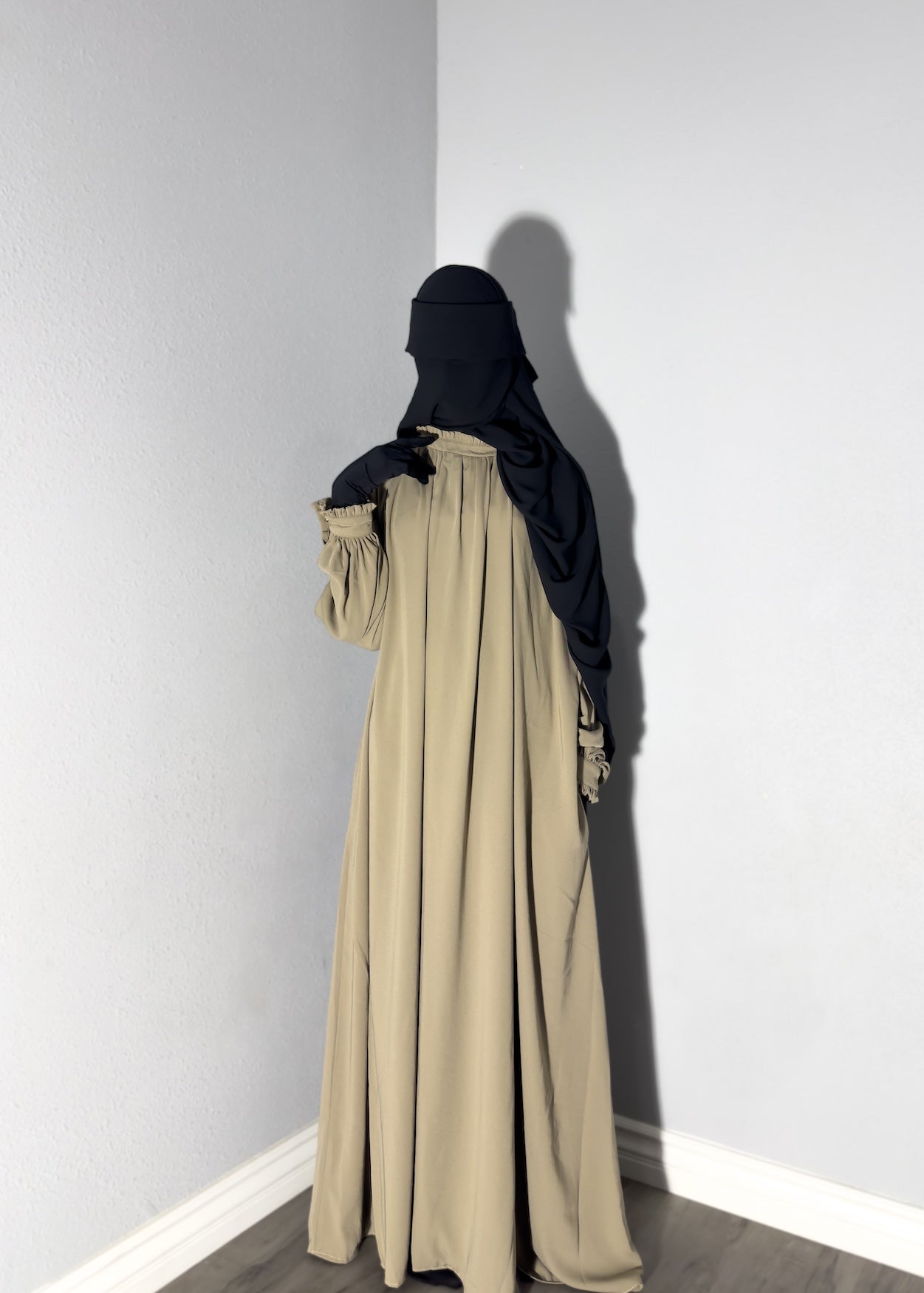Pearl Abaya